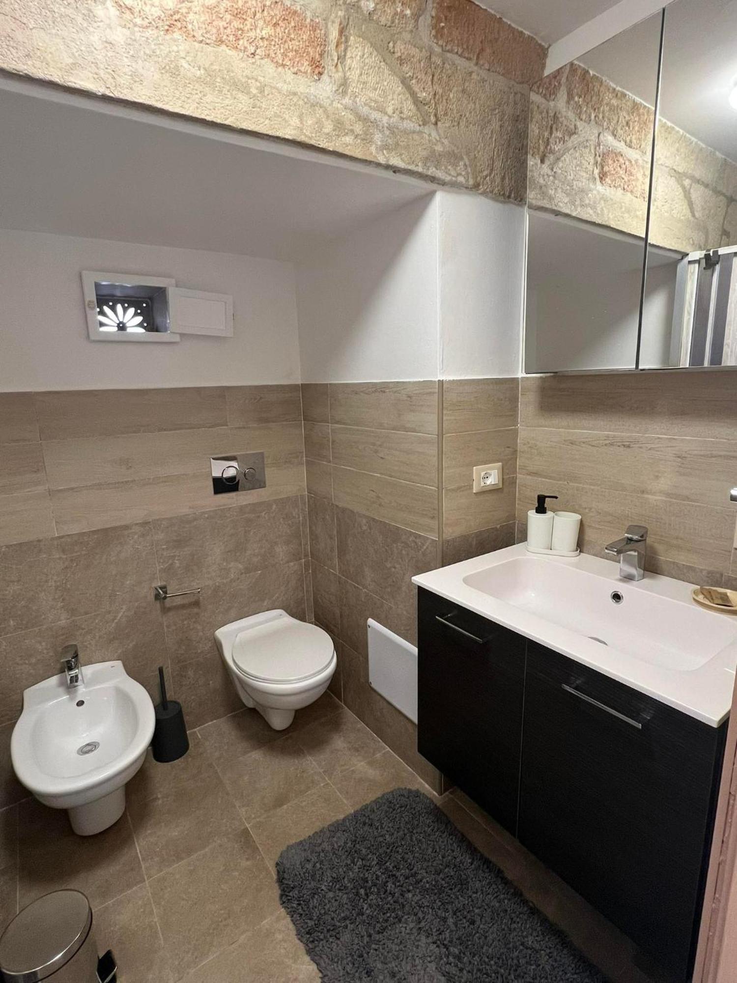 Апартаменты Central House Полиньяно-а-Маре Экстерьер фото